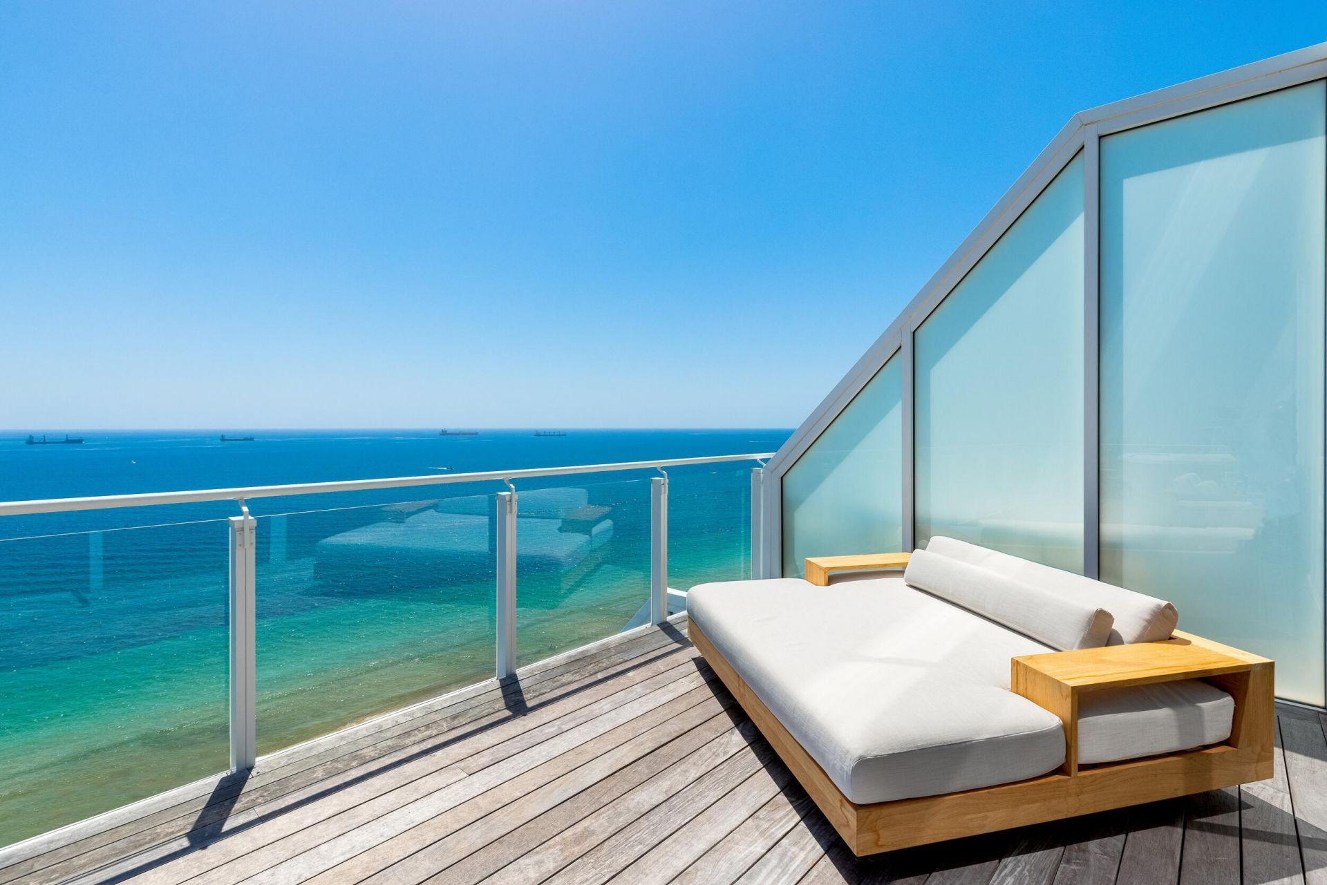 525 N Fort Lauderdale Beach Boulevard, Unit 1702, Fort Lauderdale, FL 33304 Photo