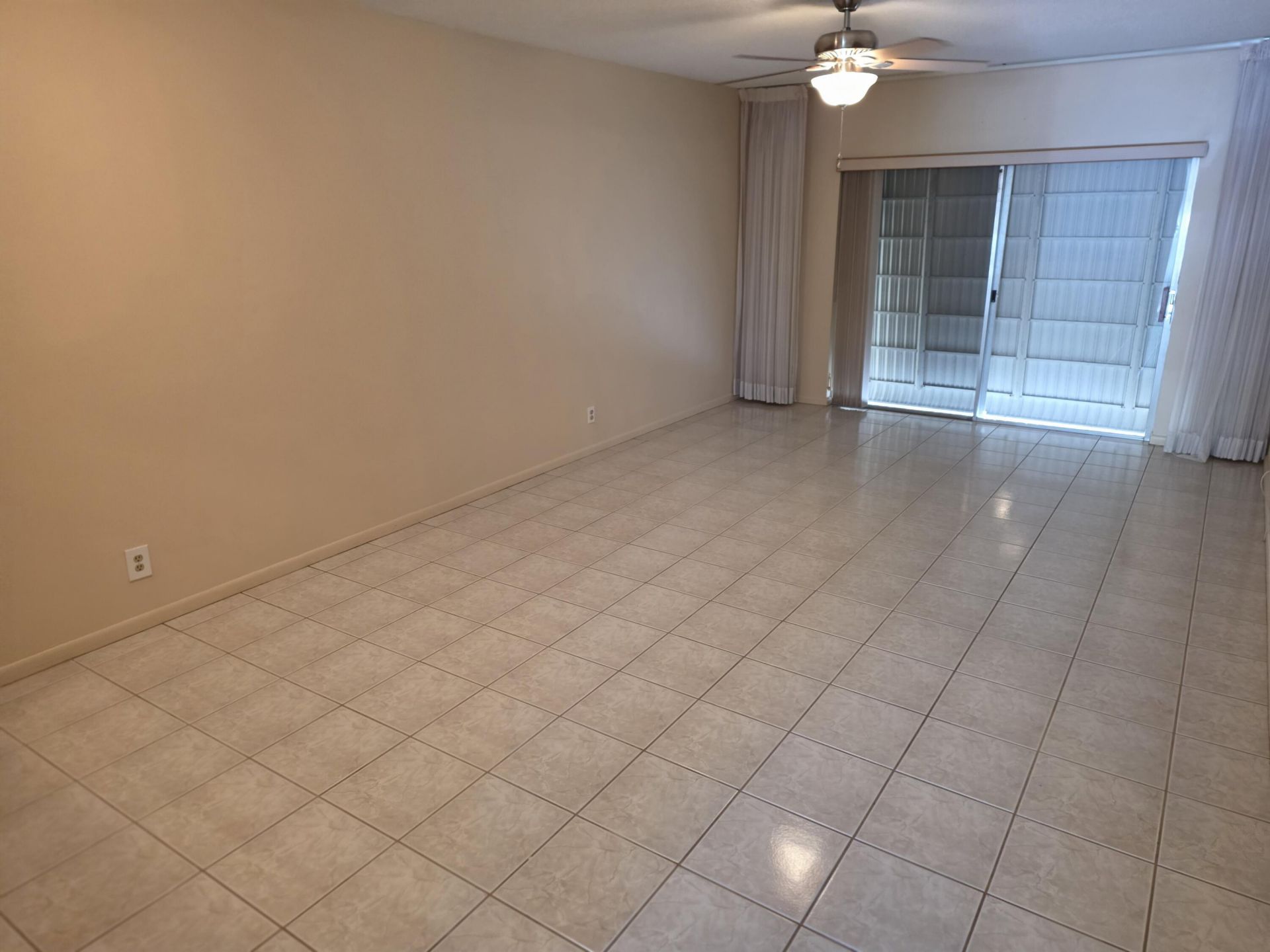 8590 Chevy Chase Drive, Unit 130, Boca Raton, FL 33433 Photo
