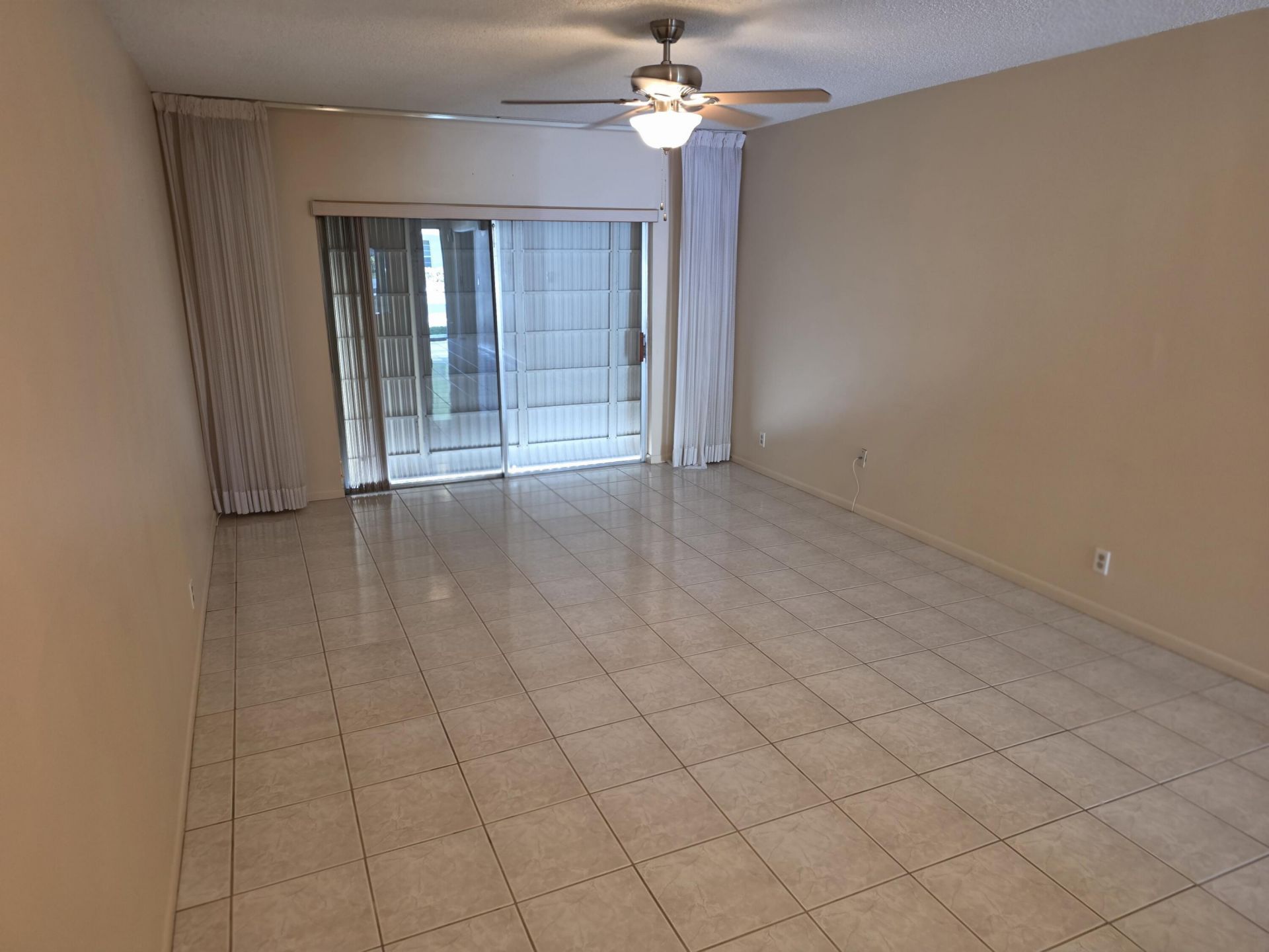 8590 Chevy Chase Drive, Unit 130, Boca Raton, FL 33433 Photo