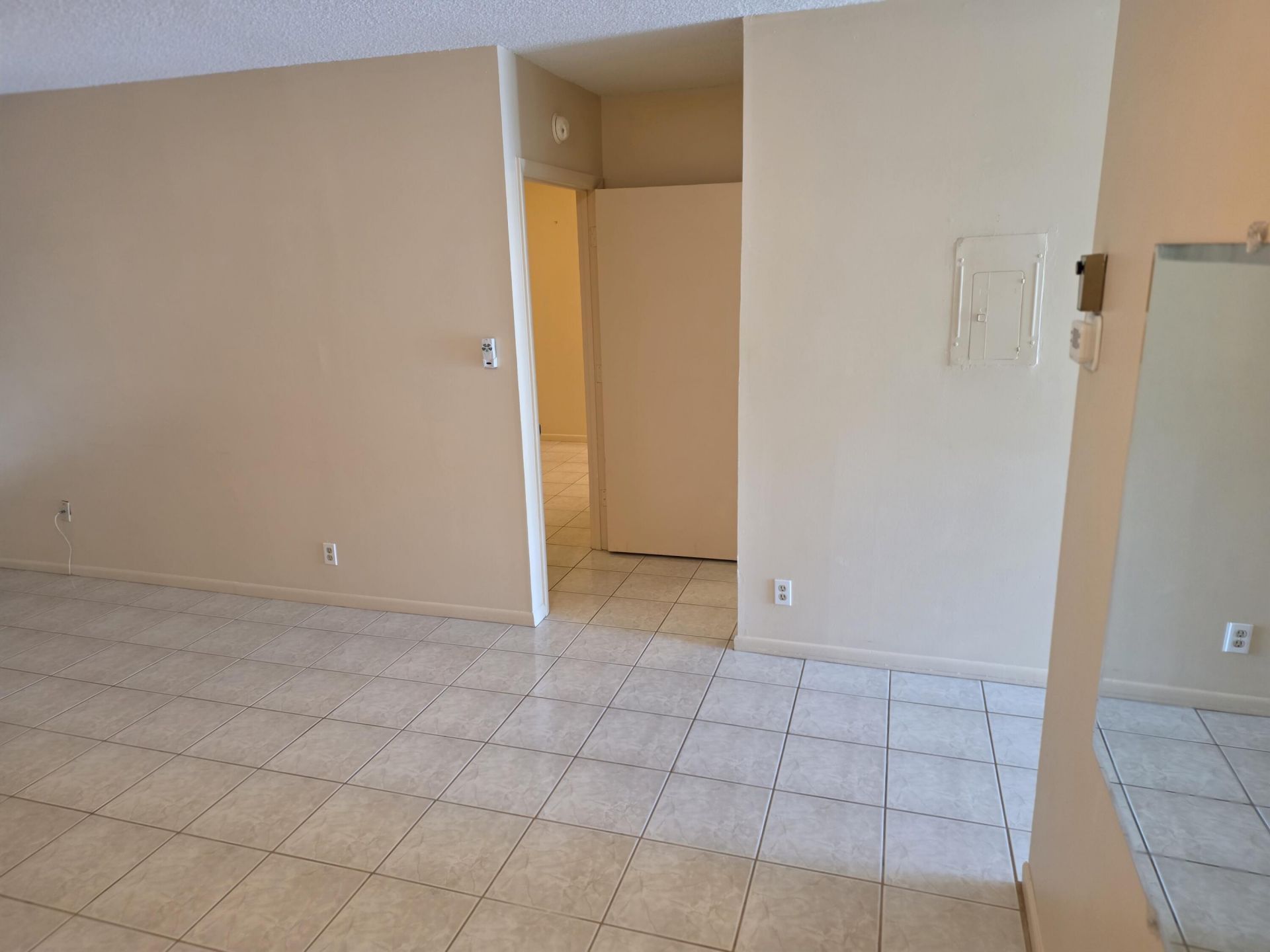 8590 Chevy Chase Drive, Unit 130, Boca Raton, FL 33433 Photo