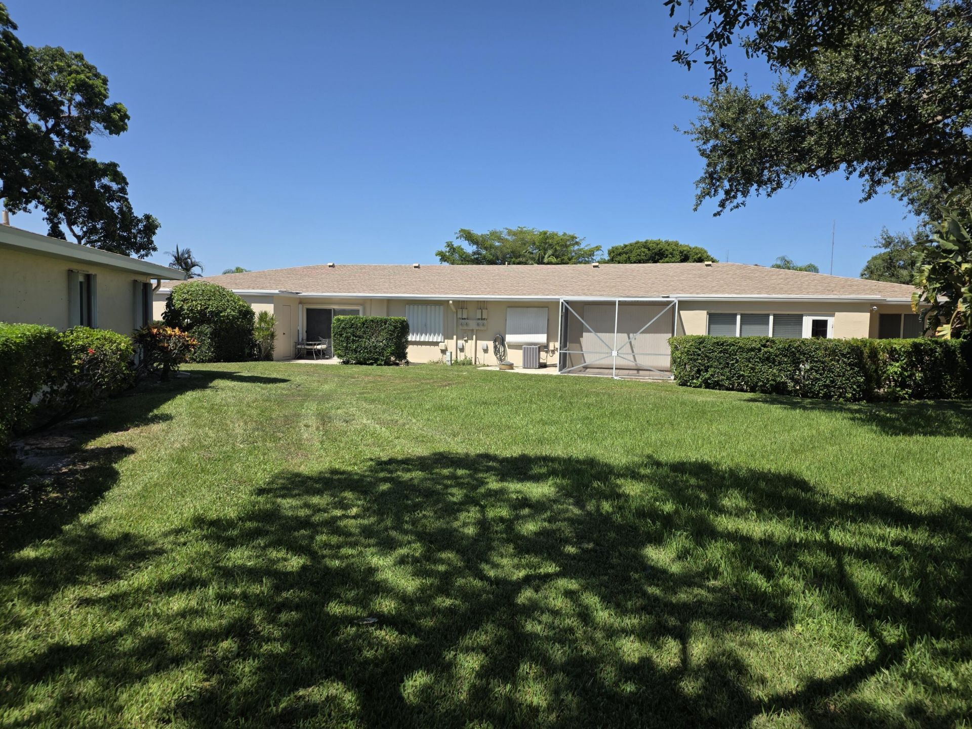 8590 Chevy Chase Drive, Unit 130, Boca Raton, FL 33433 Photo