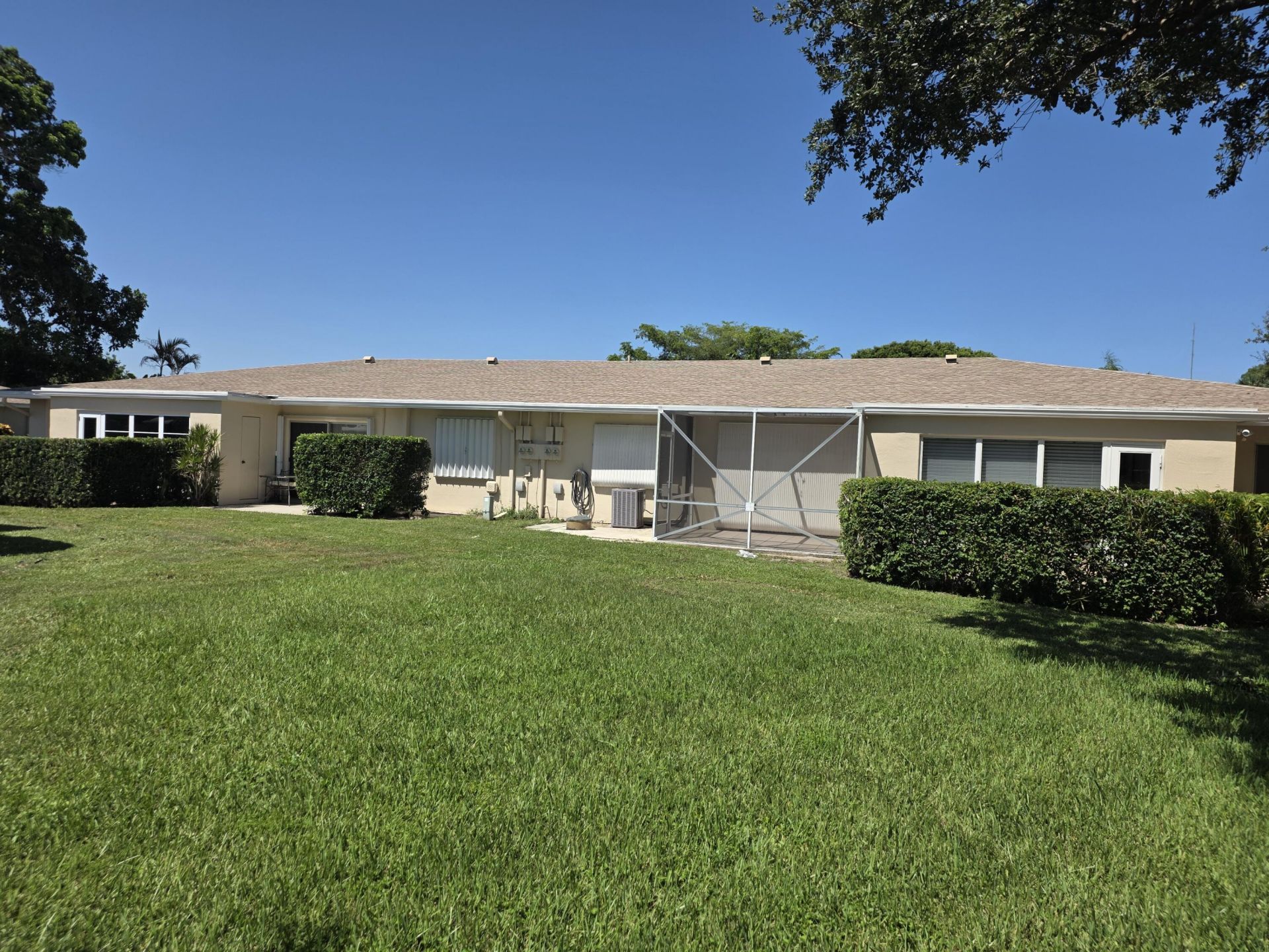 8590 Chevy Chase Drive, Unit 130, Boca Raton, FL 33433 Photo