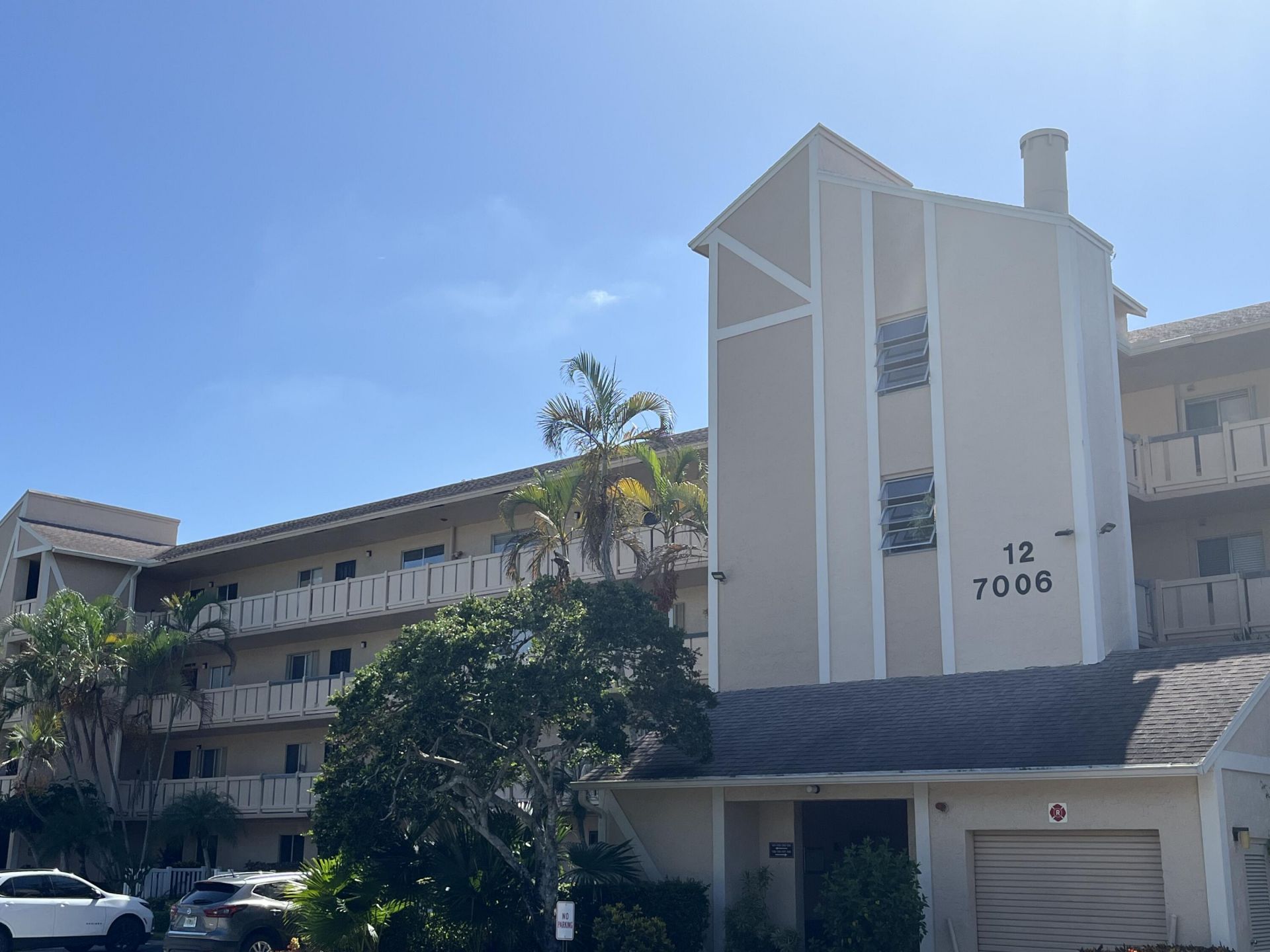7006 Huntington Lane, Unit 302, Delray Beach, FL 33446 Photo