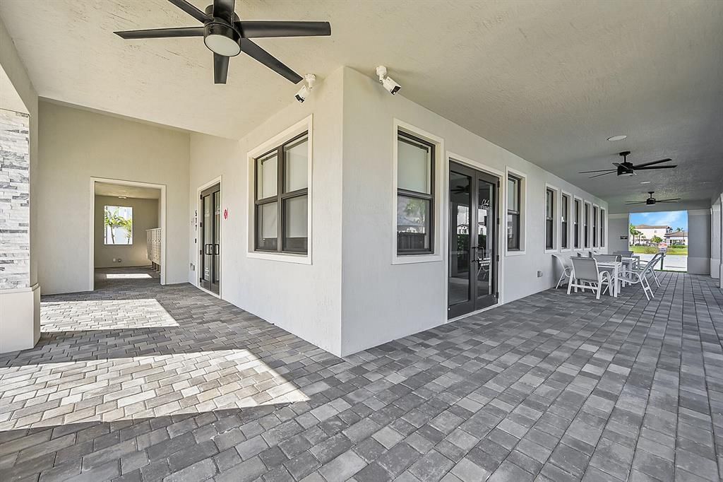 424 NW 203rd Terrace, Miami Gardens, FL 33169 Photo