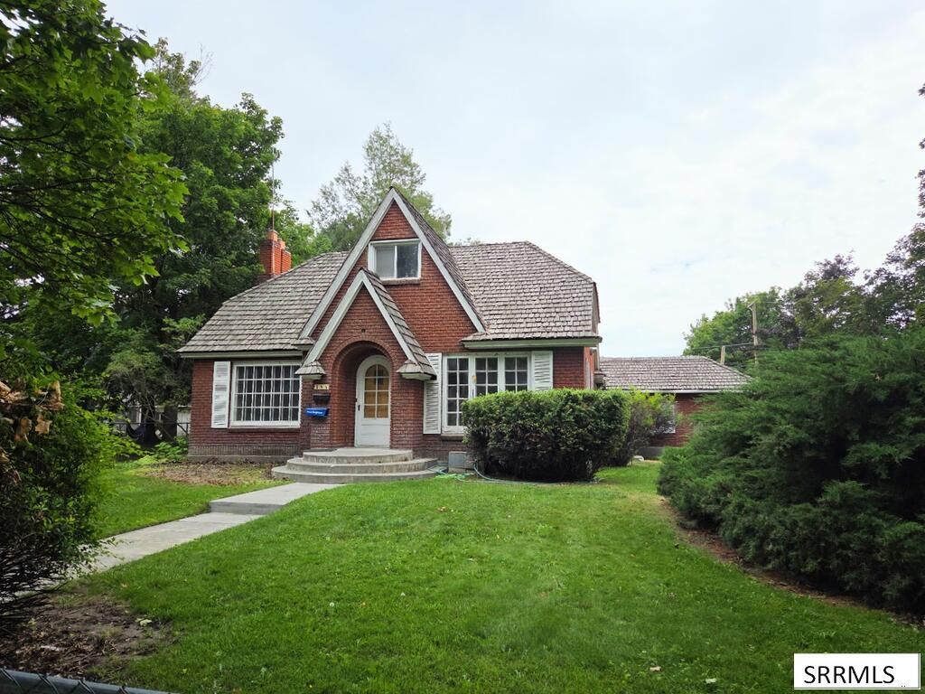 185 S Ridge Avenue, Idaho Falls, ID 83402 Main Photo