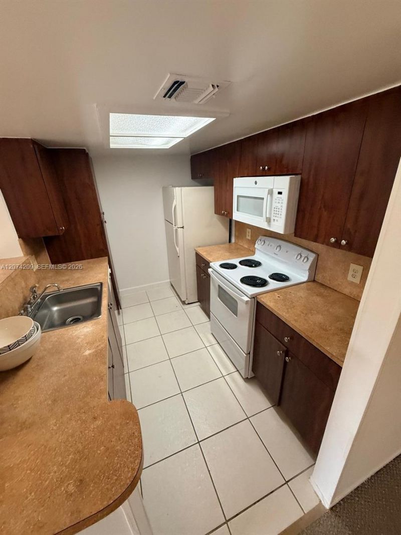 3228 Coral Lake Dr, Unit 3228, Coral Springs, FL 33065 Photo