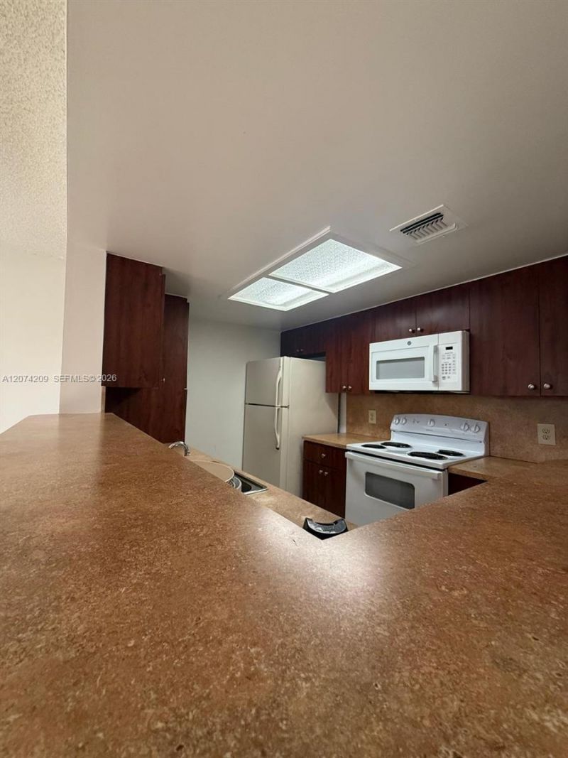 3228 Coral Lake Dr, Unit 3228, Coral Springs, FL 33065 Photo