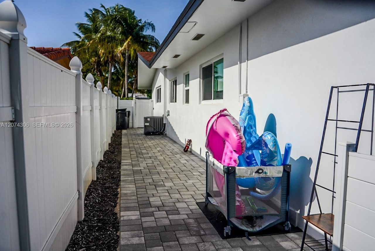 1640 NE 59th Pl, Fort Lauderdale, FL 33334 Photo