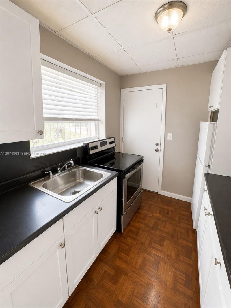 375 SW 19th Ave , Unit 2, Miami, FL 33135 Photo