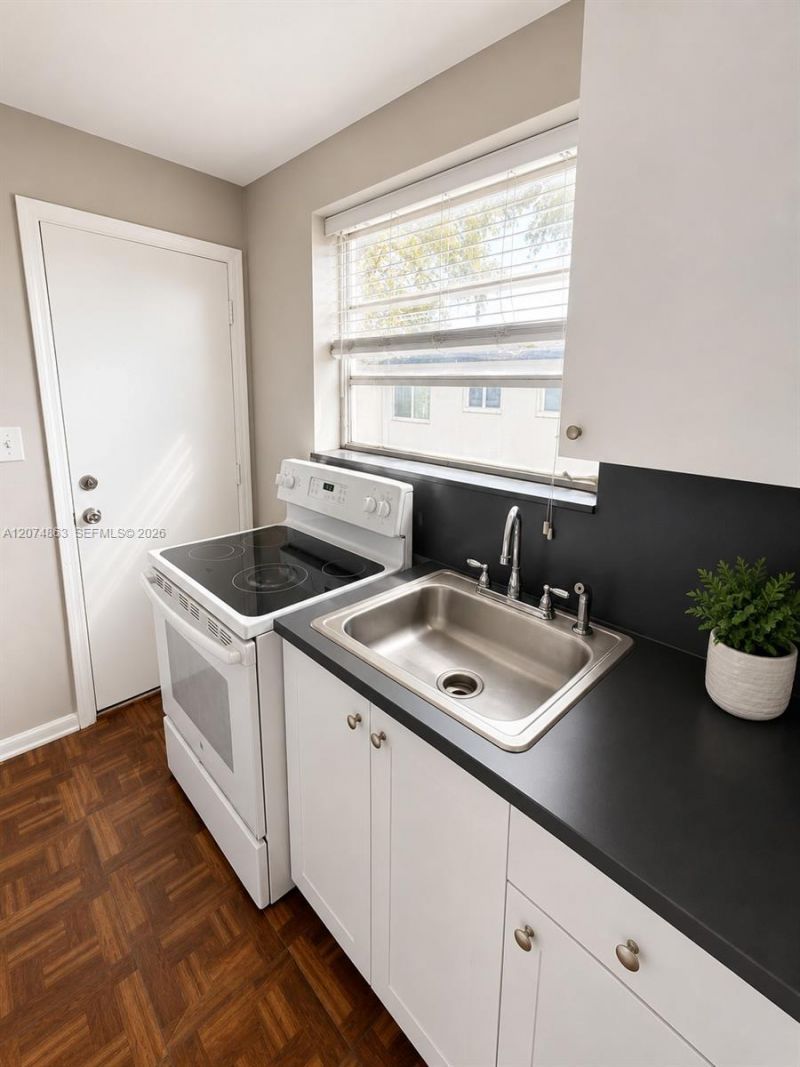 375 SW 19th Ave , Unit 2, Miami, FL 33135 Photo