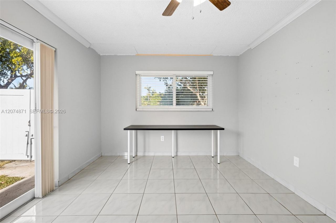 225 SW 102nd Pl , Sweetwater, FL 33174 Photo