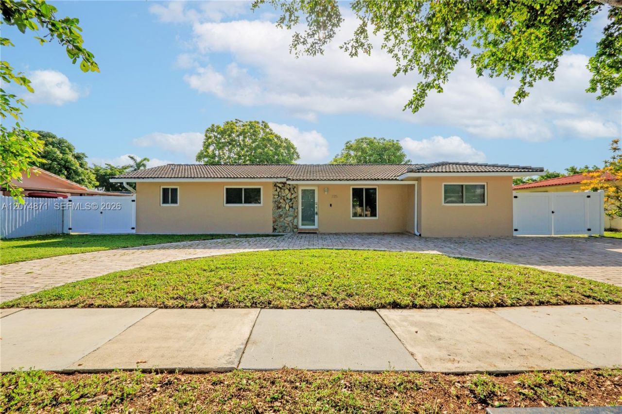225 SW 102nd Pl , Sweetwater, FL 33174 Photo
