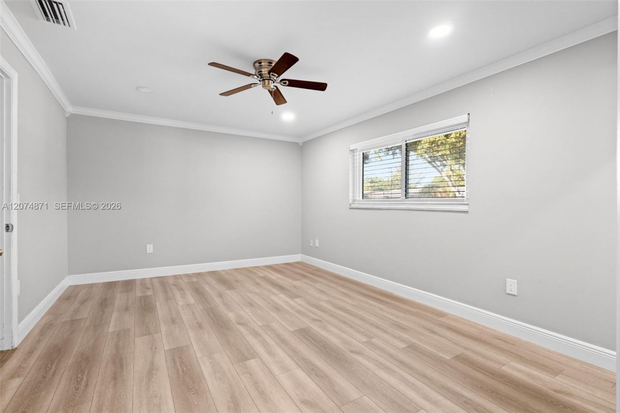 225 SW 102nd Pl , Sweetwater, FL 33174 Photo