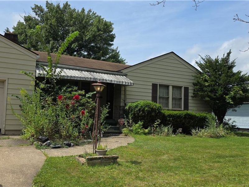 2512 Homestead Avenue , Youngstown, OH 44502 Photo 1