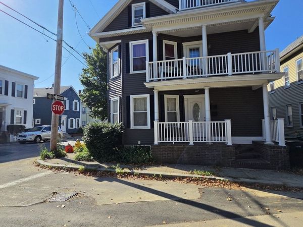 11 Prescott St, Unit 1, Salem, MA 01970