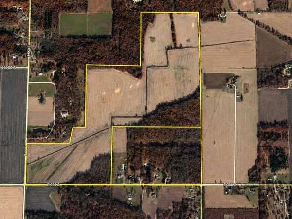 550 E Toto Road , Knox, IN 46534