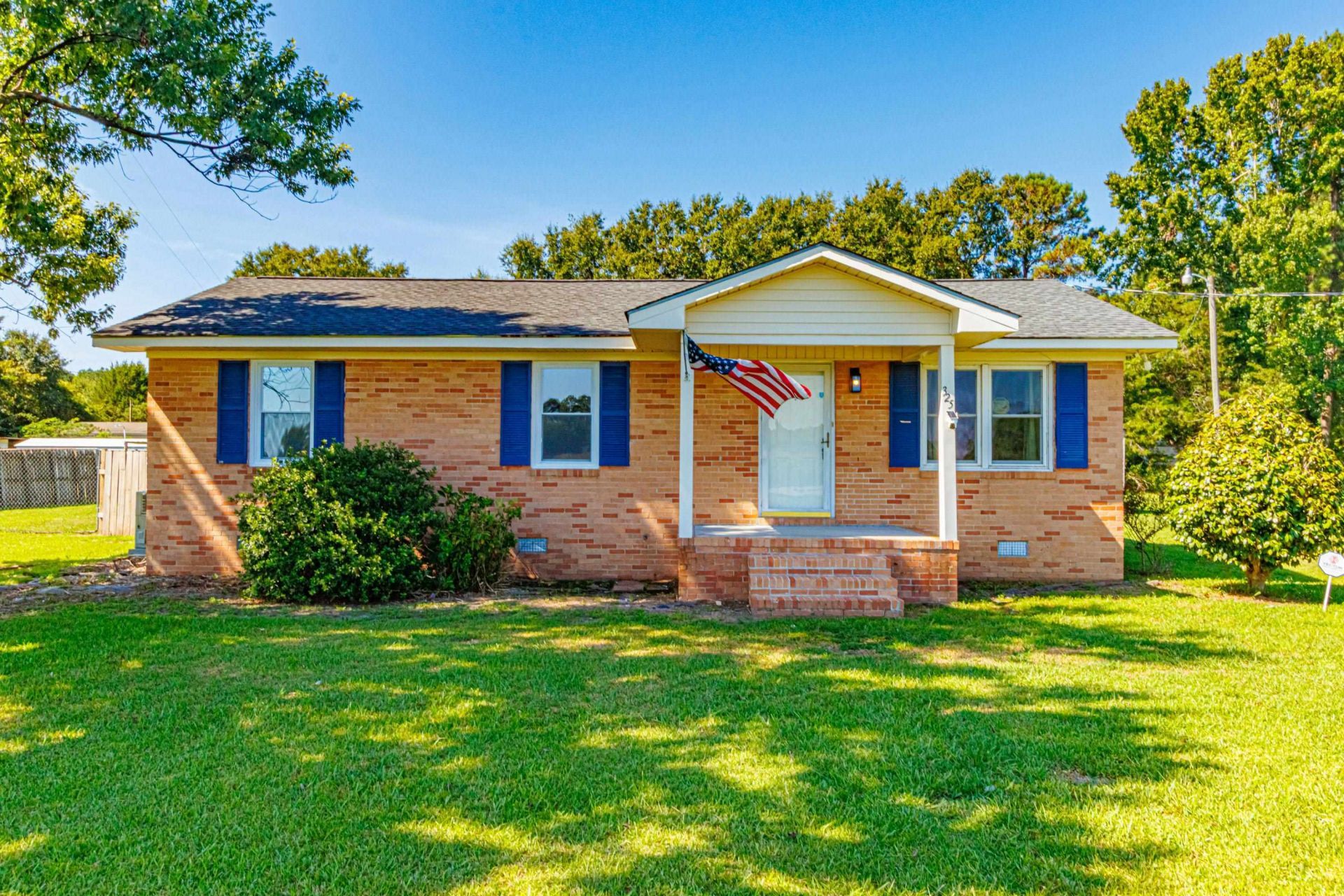 325 Grices Ferry Ct., Mullins, SC 29574 Main Photo