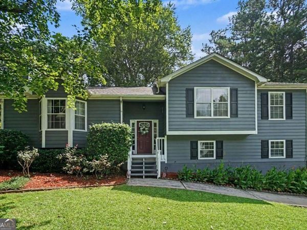 202 Johnstons Drive, Dallas, GA 30157
