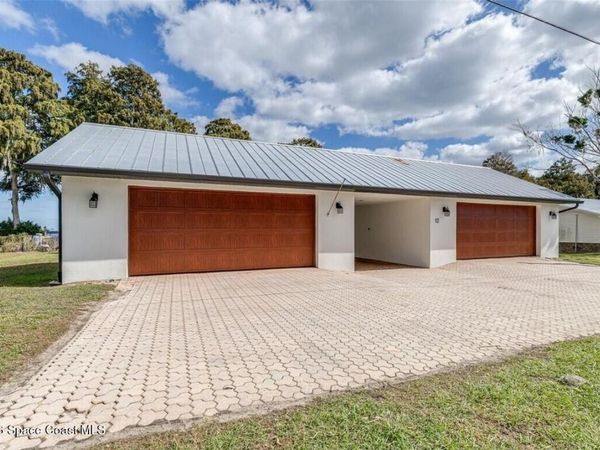 12 N Lakeview Drive , Haines City, FL 33844