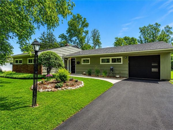172 Hemingway Drive , Rochester, NY 14620