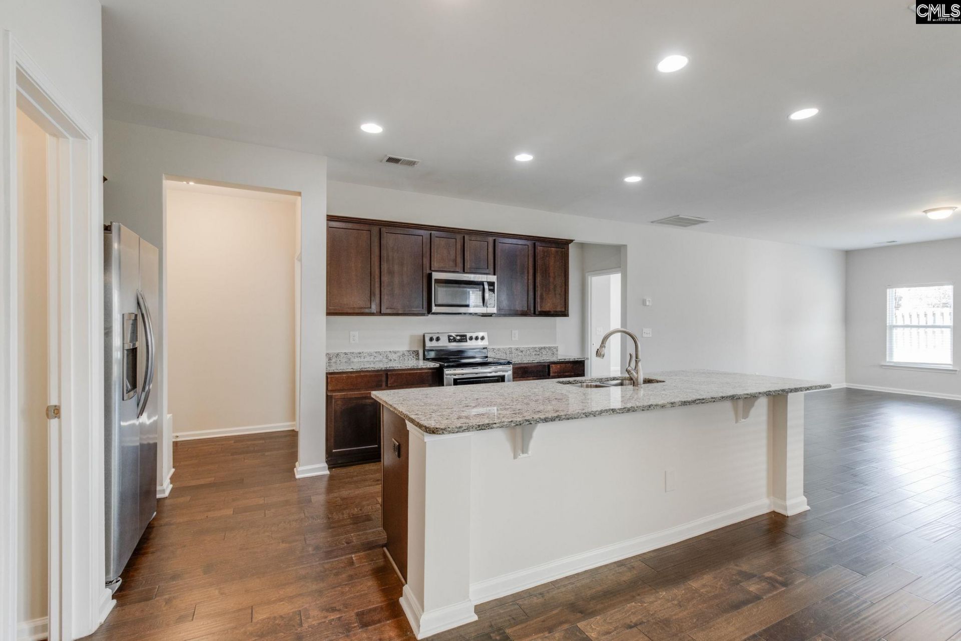 203 Shell Mound Court  Photo 8