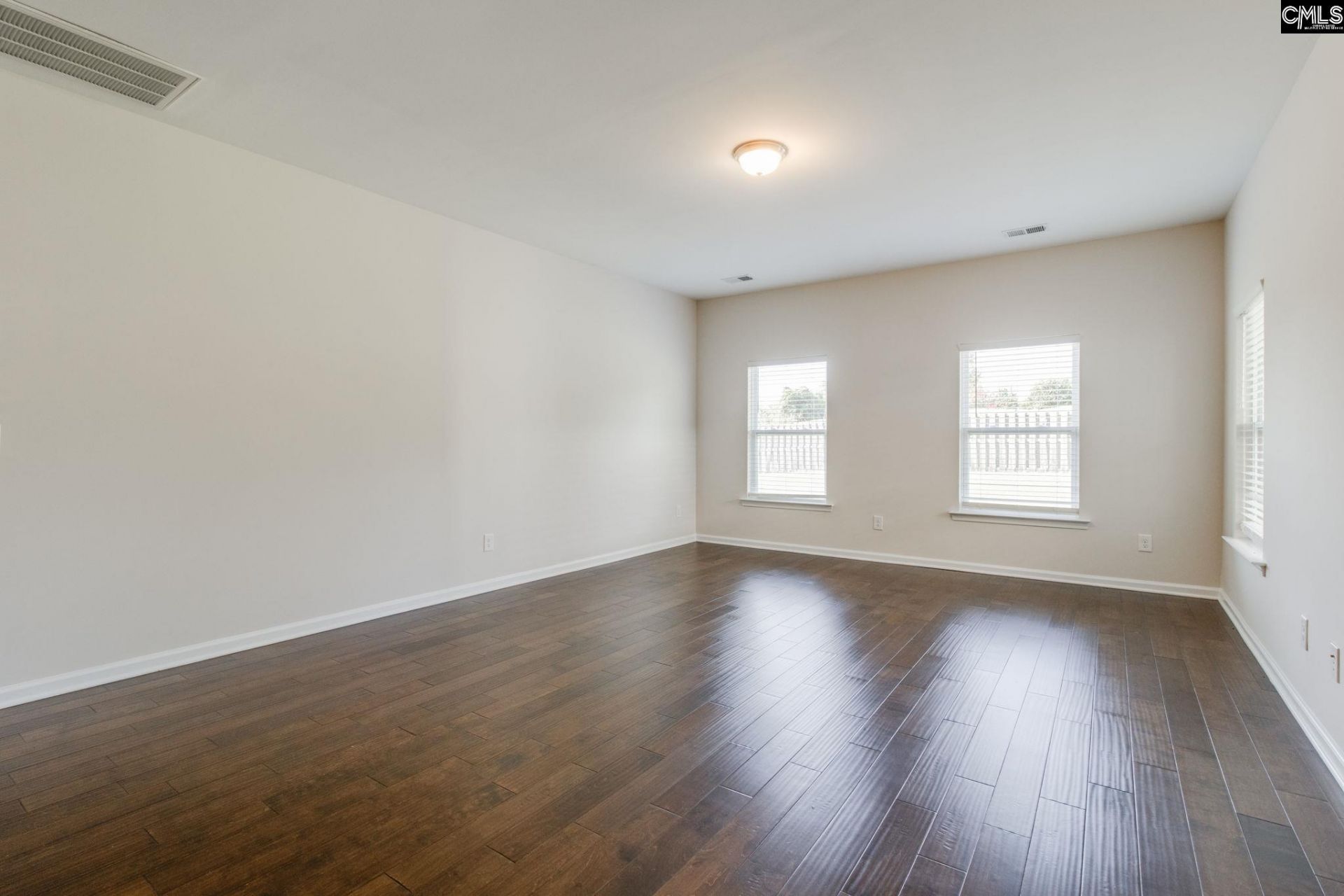 203 Shell Mound Court  Photo 12