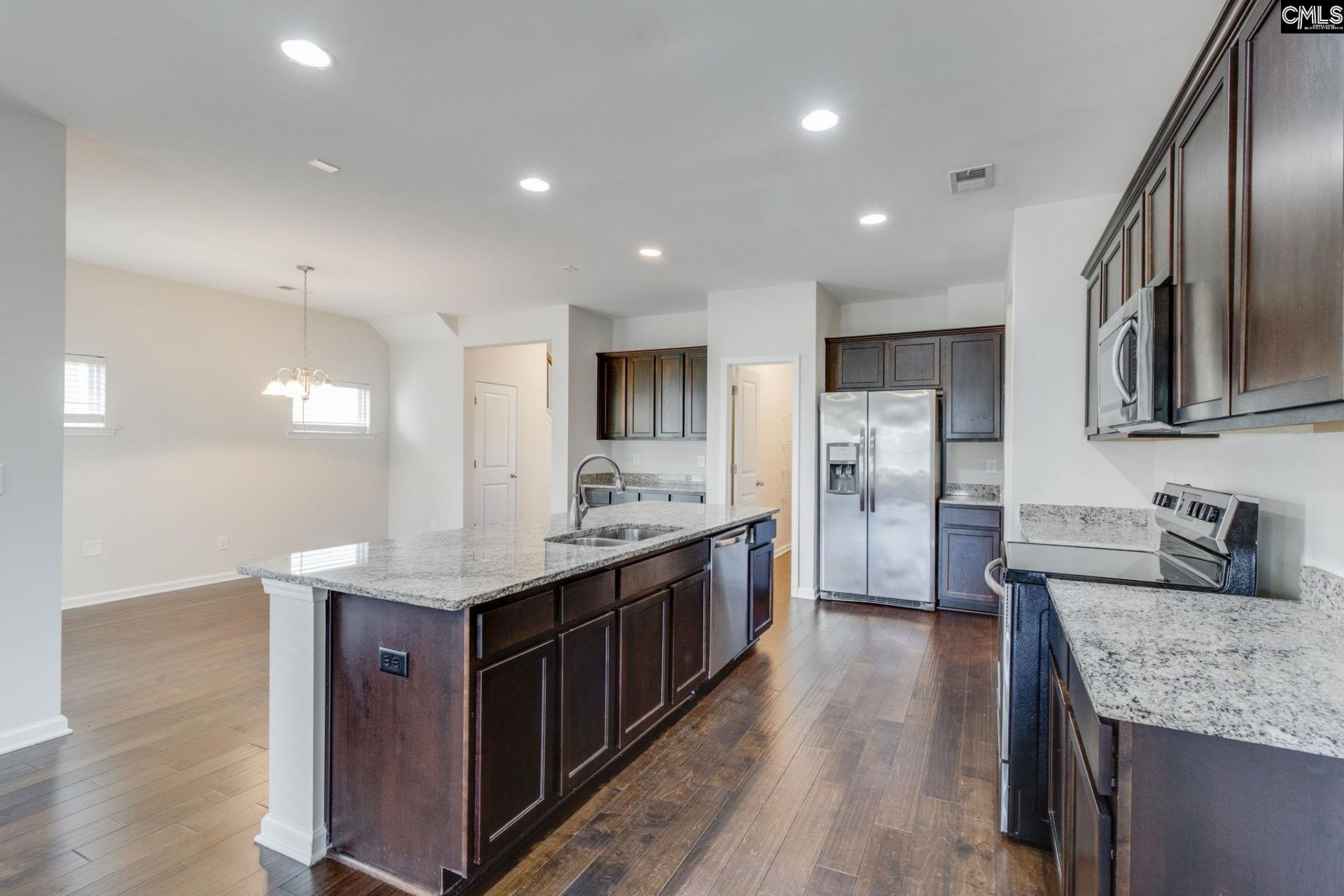 203 Shell Mound Court  Photo 5