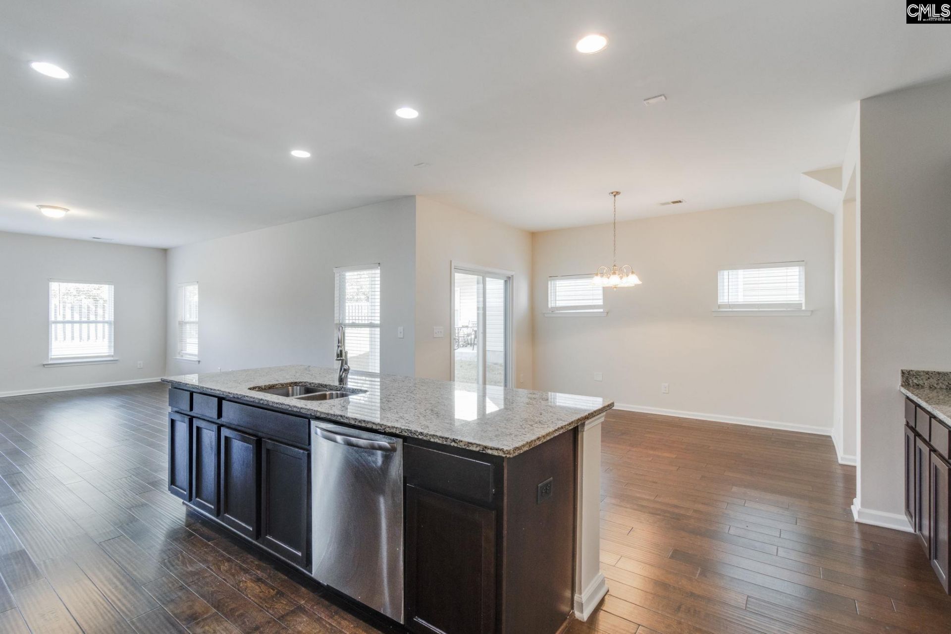 203 Shell Mound Court  Photo 6