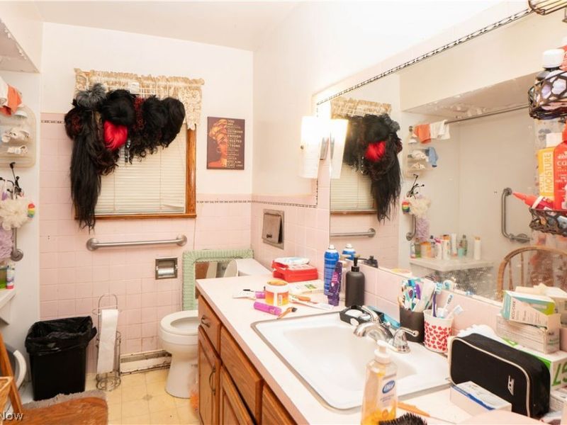 246 E Ralston Avenue, Akron, OH 44301 Photo 12