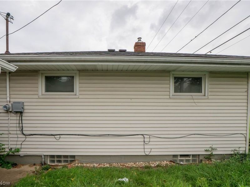 246 E Ralston Avenue, Akron, OH 44301 Photo 16