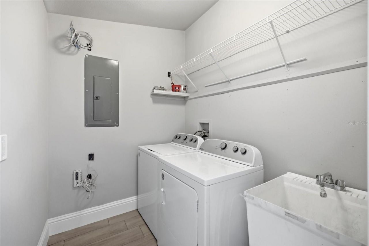 4112 Vallarta Court , Unit 3041, Sarasota, FL 34233 Photo