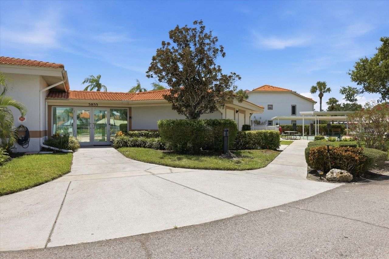 4112 Vallarta Court , Unit 3041, Sarasota, FL 34233 Photo