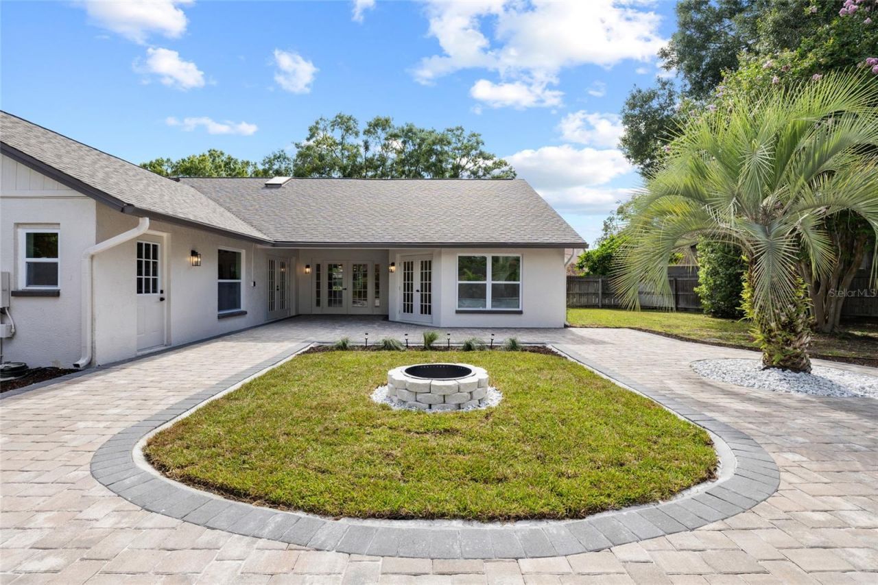 18107 Woodcreek Place, Lutz, FL 33548 Photo