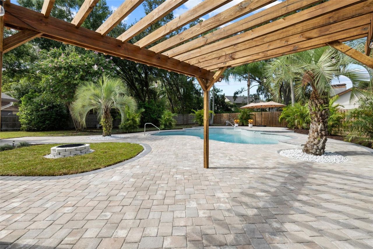 18107 Woodcreek Place, Lutz, FL 33548 Photo