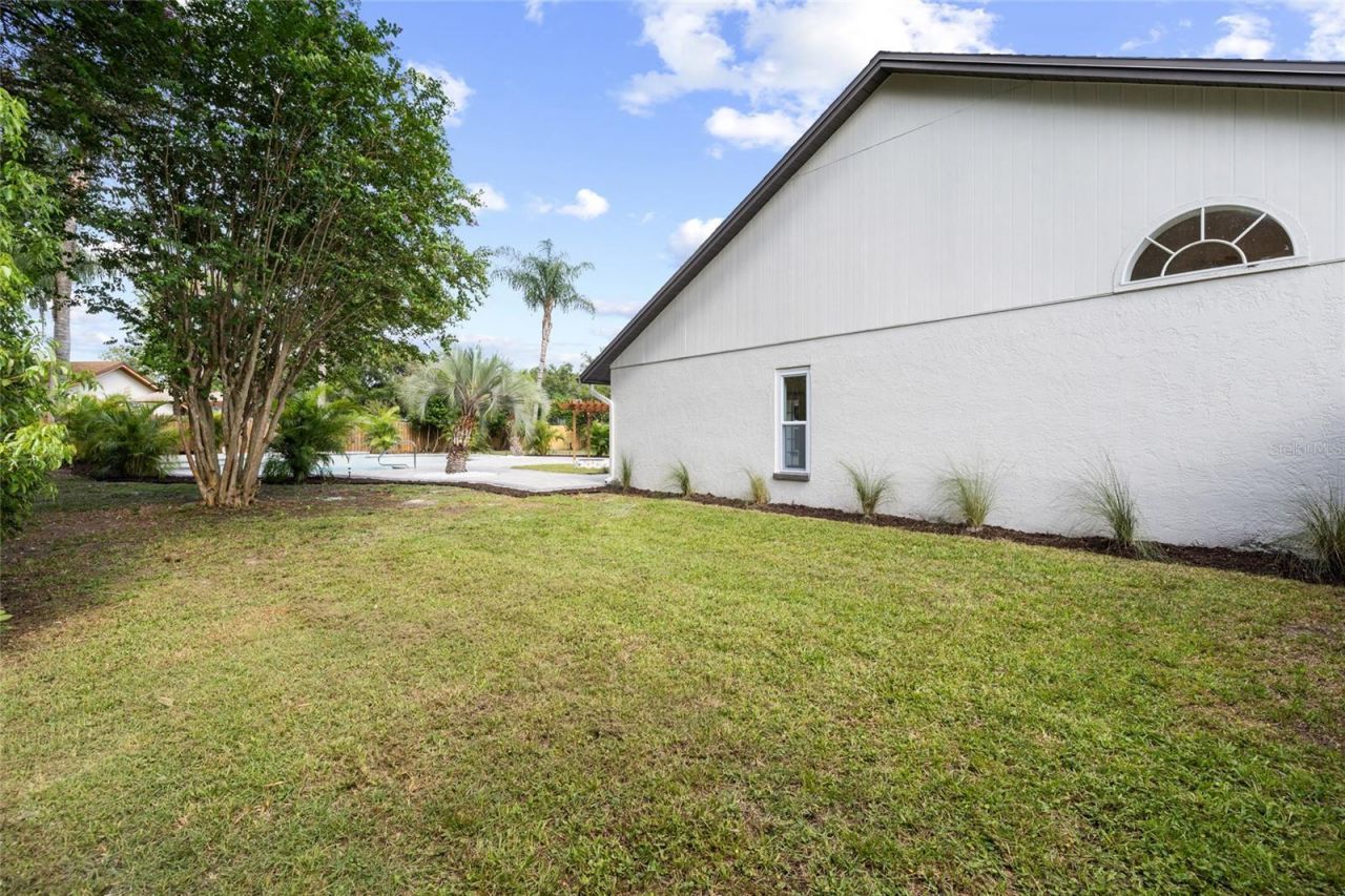 18107 Woodcreek Place, Lutz, FL 33548 Photo