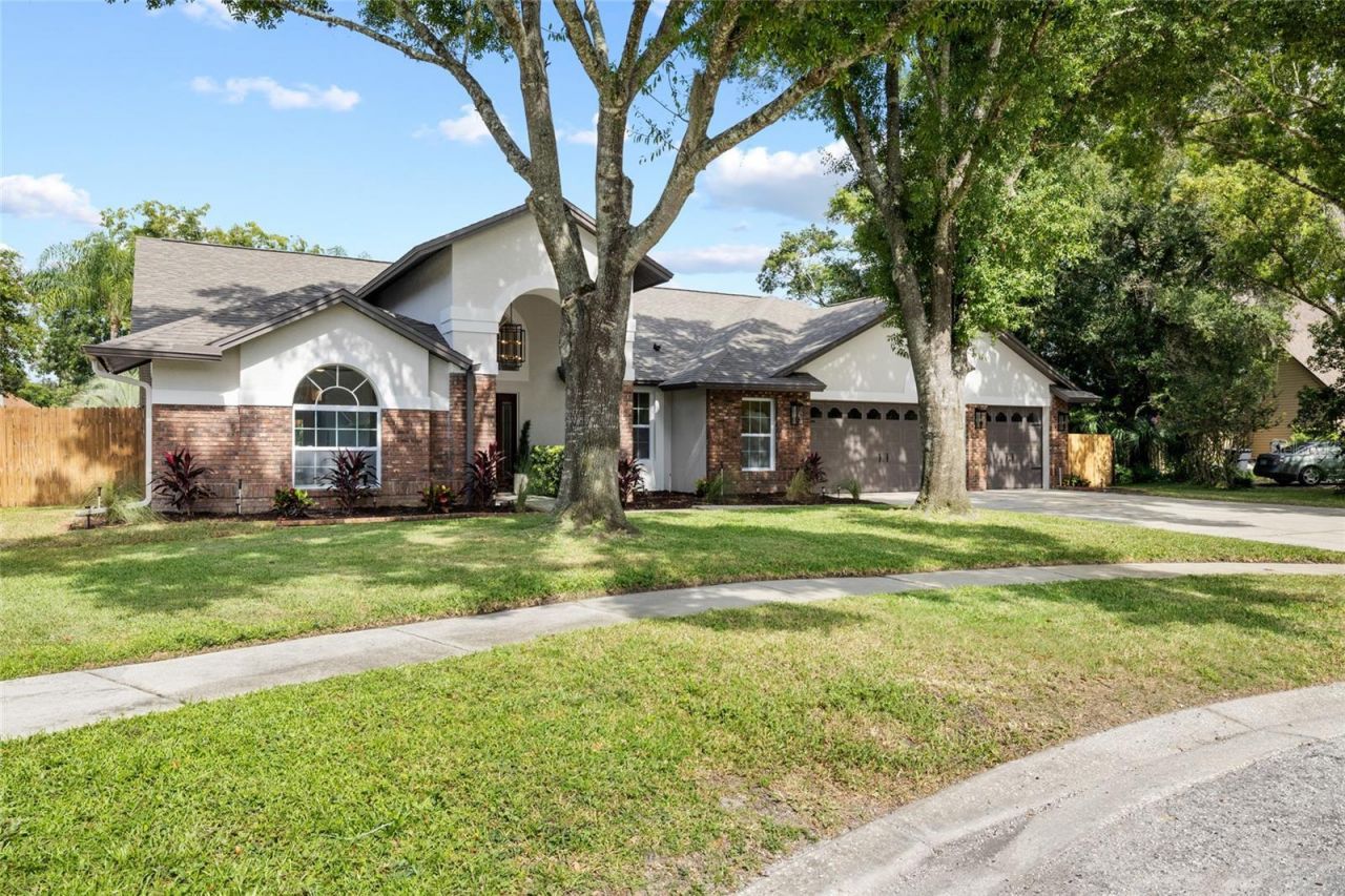 18107 Woodcreek Place, Lutz, FL 33548 Photo