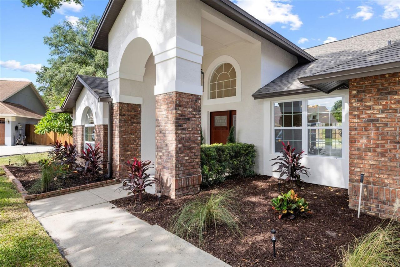 18107 Woodcreek Place, Lutz, FL 33548 Photo