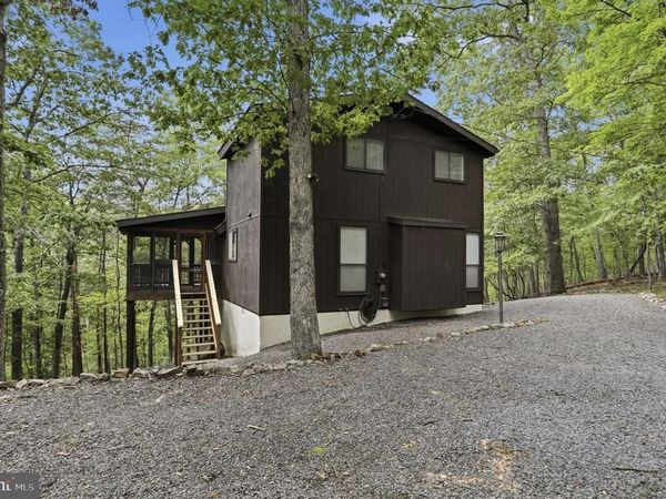 354 ANIMIKEAN RIDGE , HEDGESVILLE, WV 25427
