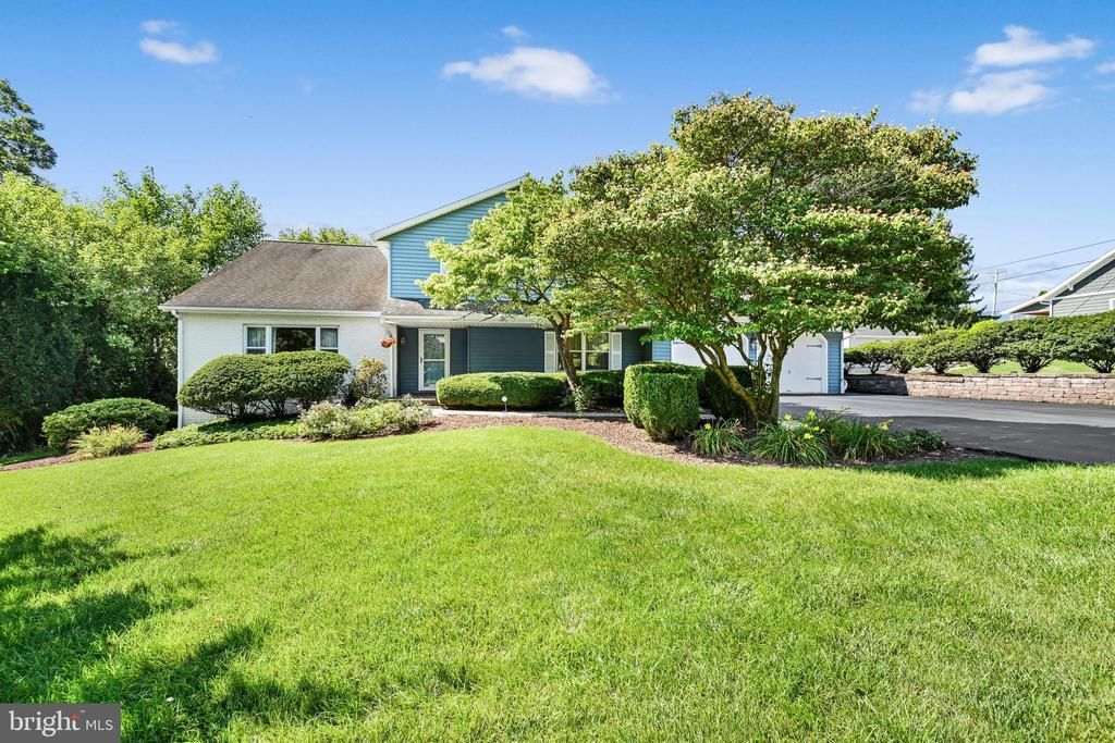 30 W ELM STREET , CONESTOGA, PA 17516