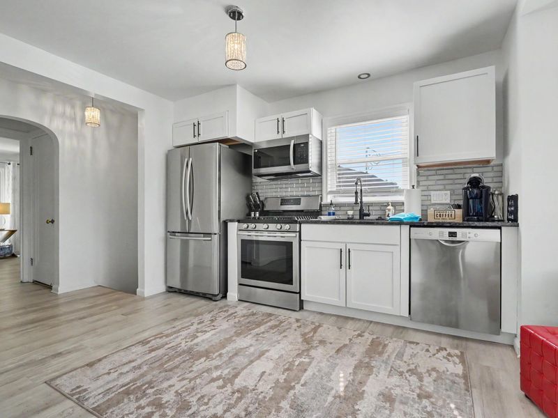 9248 Woodworth Road, Youngstown, OH 44555 Photo 16