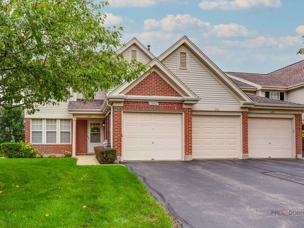 1262 N Wellington Court , Buffalo Grove, IL 60089