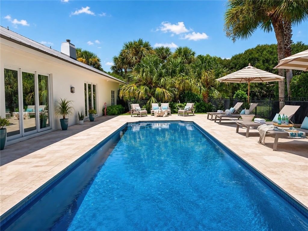 911 Holoma Drive, Vero Beach, FL 32963 Photo