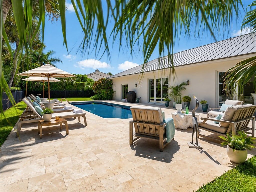 911 Holoma Drive, Vero Beach, FL 32963 Photo