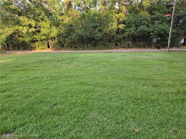 13978 Railroad Street , Bayou La Batre, AL 36509