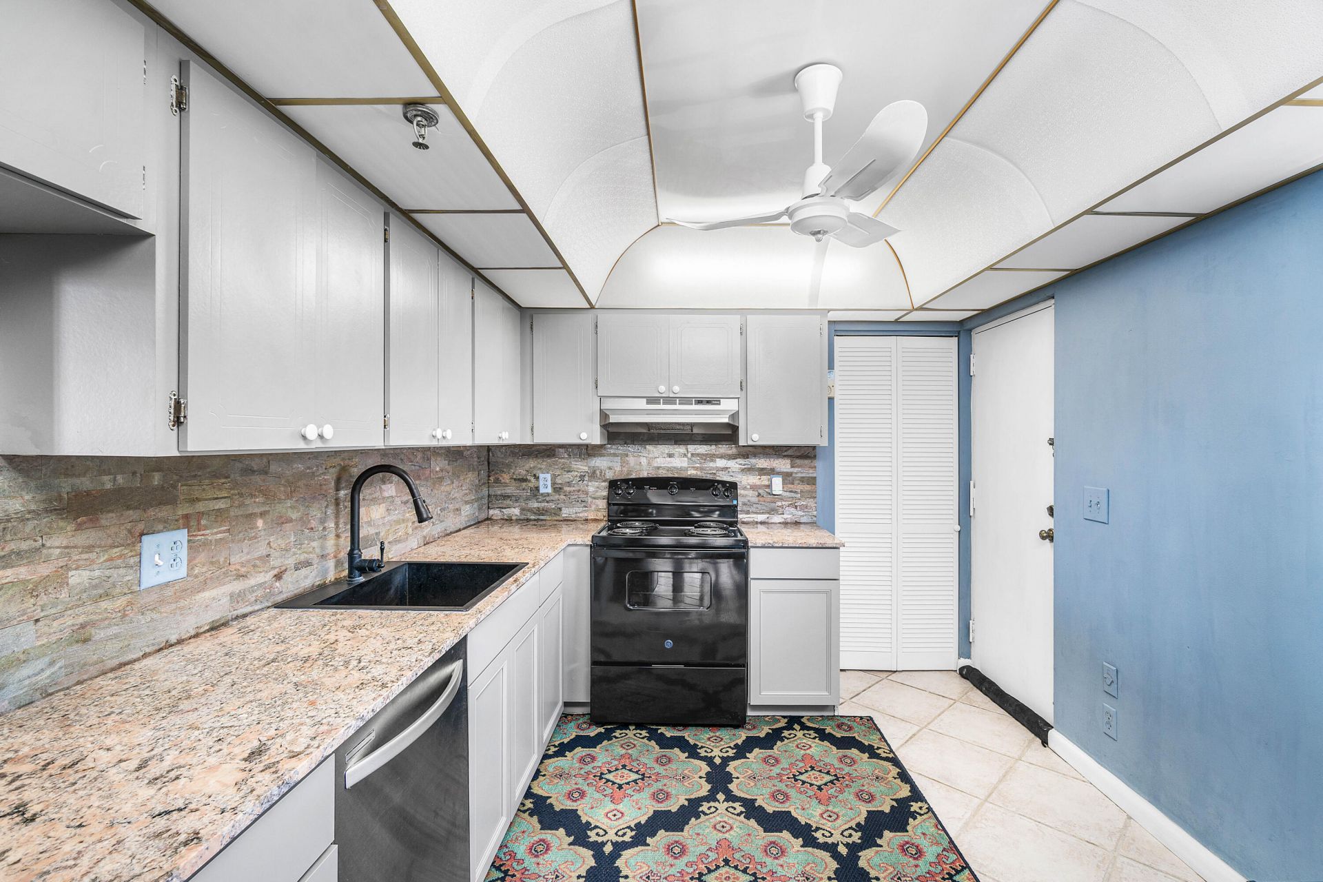 6500 NW 2nd Avenue, Unit 513, Boca Raton, FL 33487 Photo