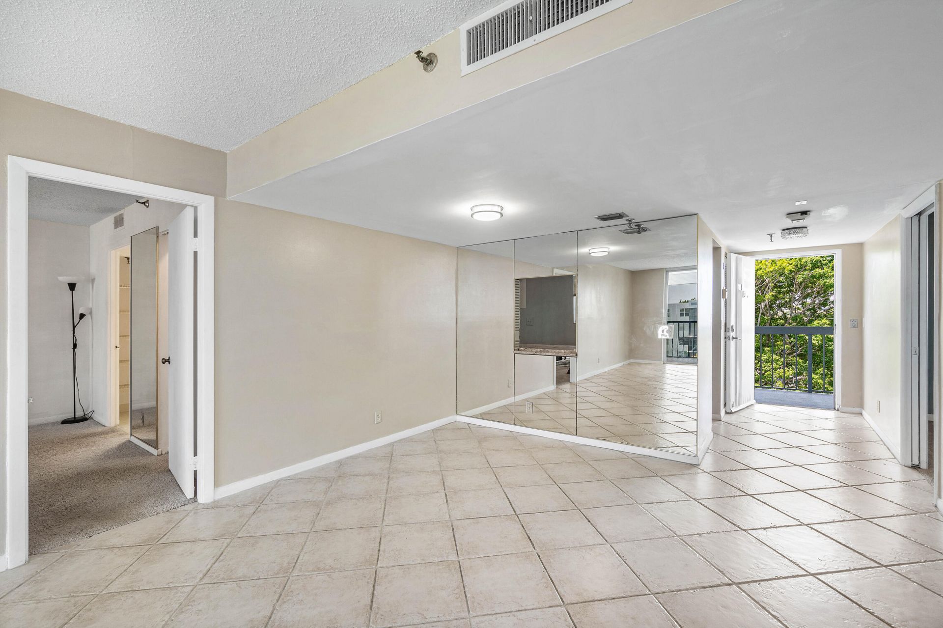 6500 NW 2nd Avenue, Unit 513, Boca Raton, FL 33487 Photo
