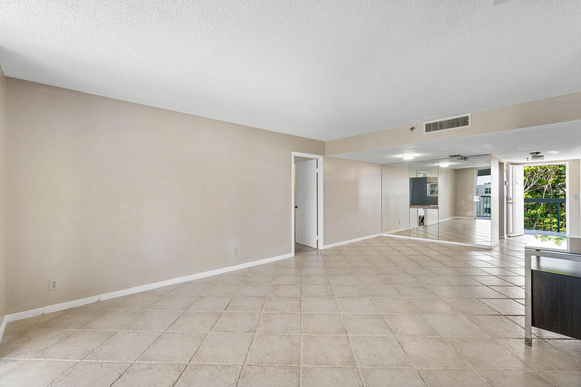 6500 NW 2nd Avenue, Unit 513, Boca Raton, FL 33487 Photo