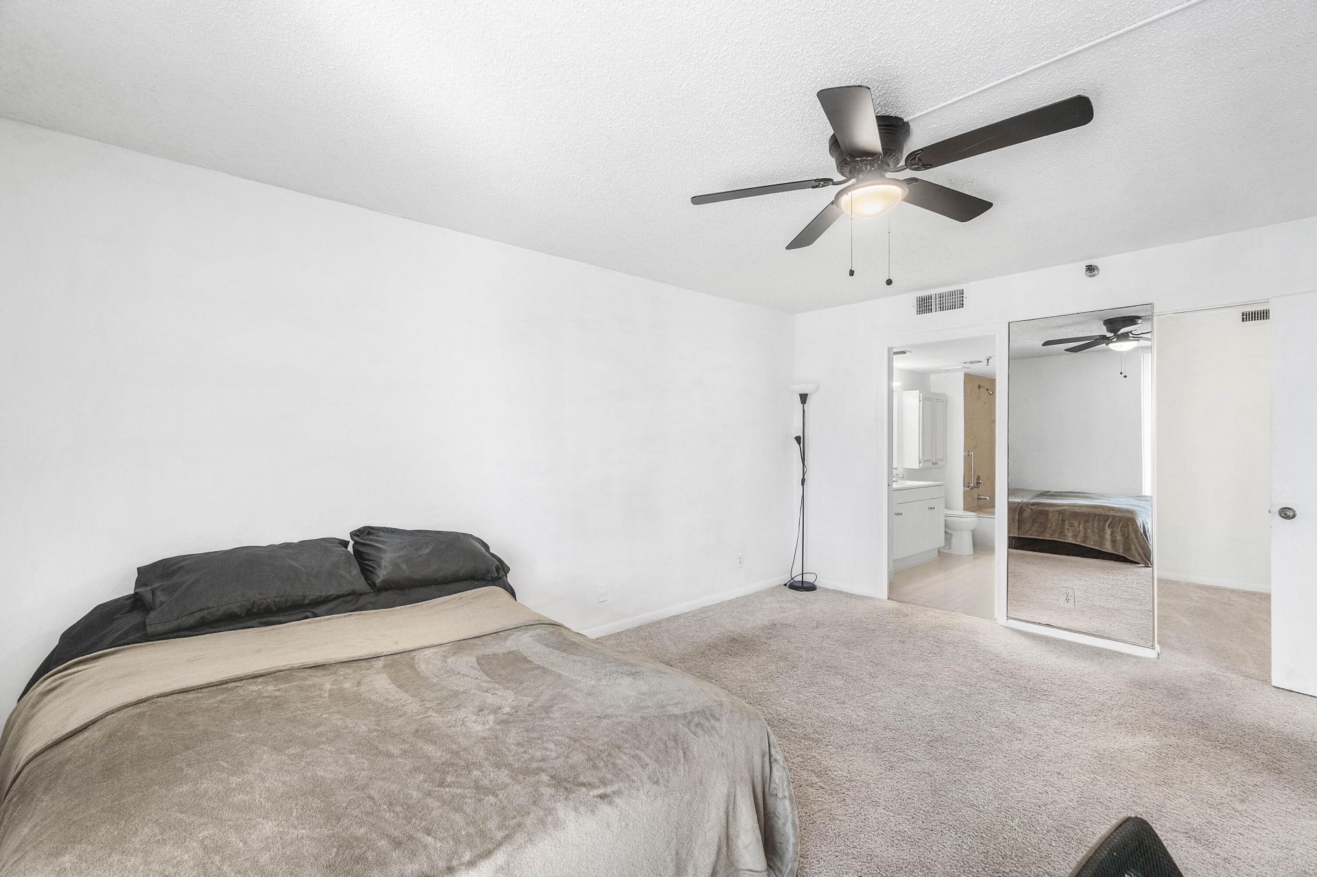 6500 NW 2nd Avenue, Unit 513, Boca Raton, FL 33487 Photo