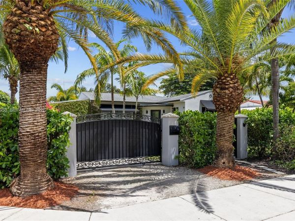 2831 SW 21st Ter , Miami, FL 33145