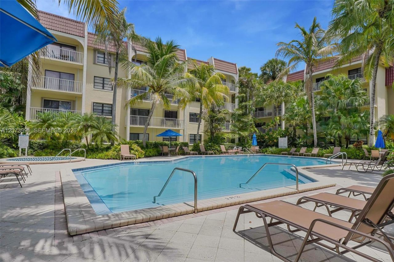 9301 SW 92nd Ave , Unit A302, Miami, FL 33176 Photo
